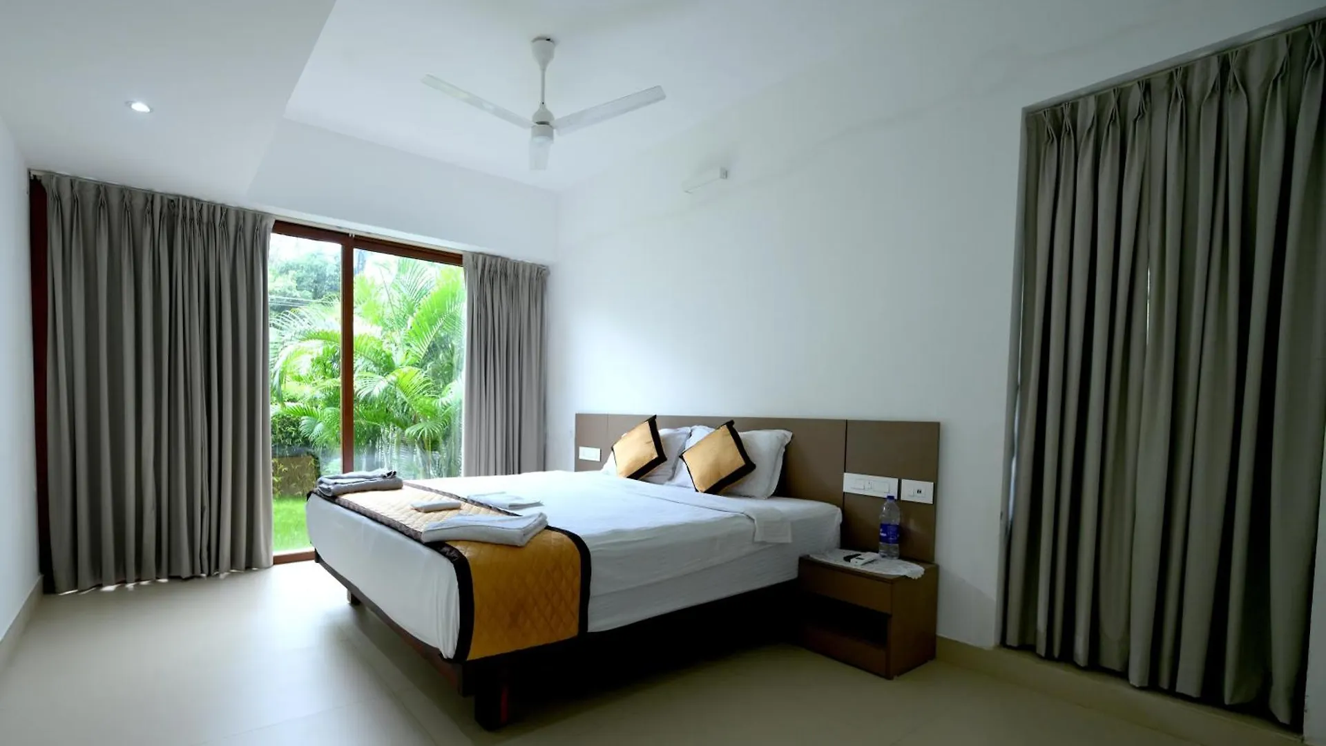 The Meadows Bed & Breakfast Varkala 0*,
